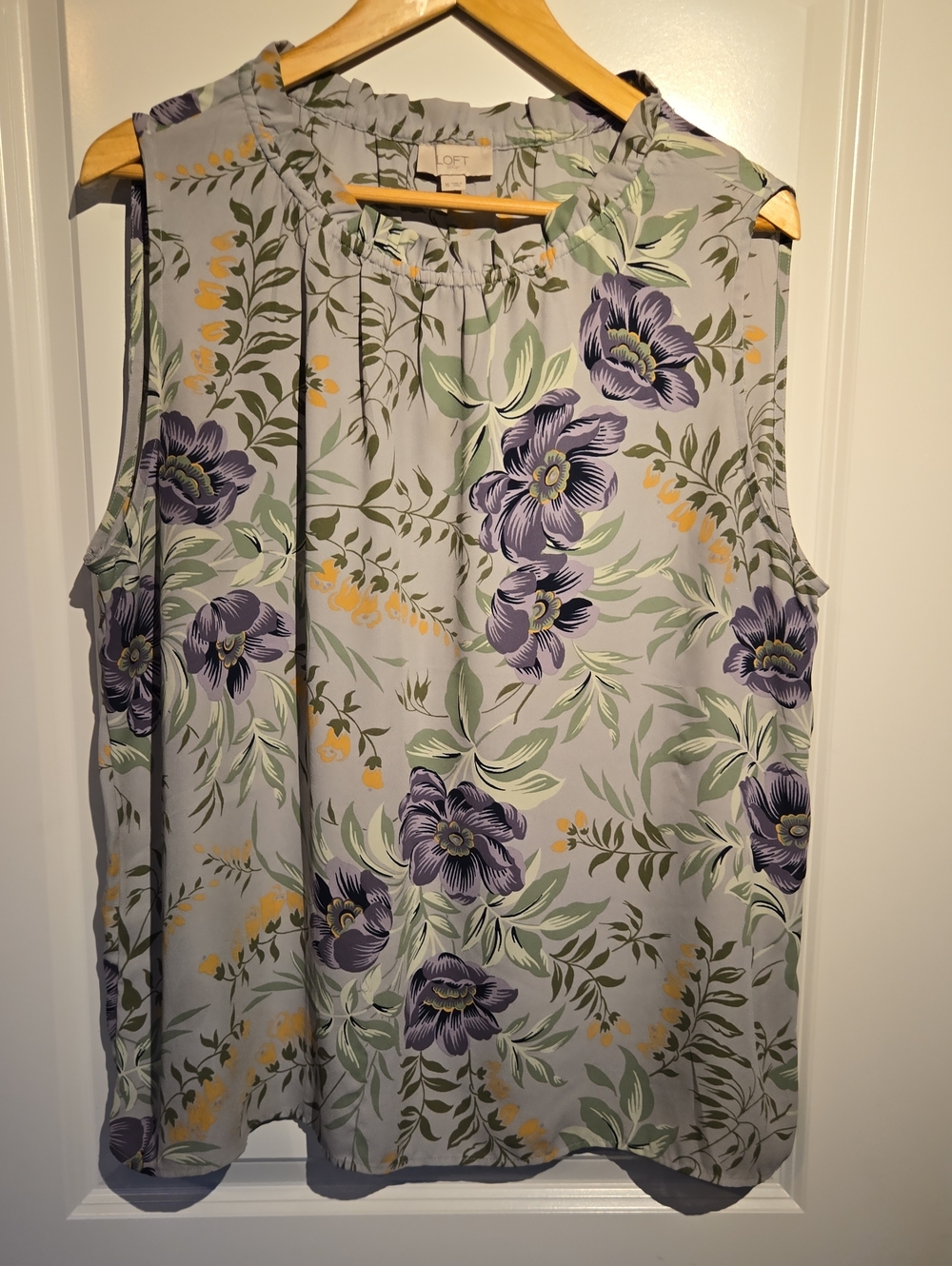 LOFT Floral Sleeveless Top in Light Gray with Purple and Green Print